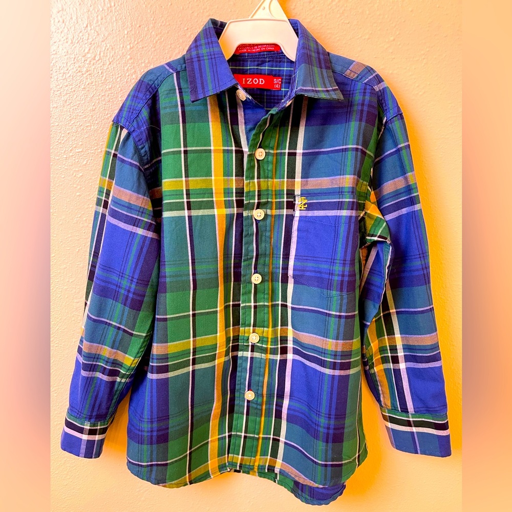 Boys Izod plaid shirt. Size 4. Excellent condition.